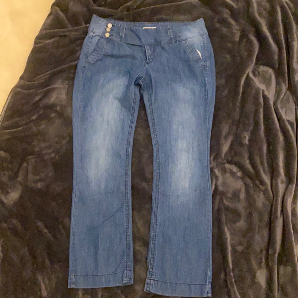 Women’s wide leg jeans